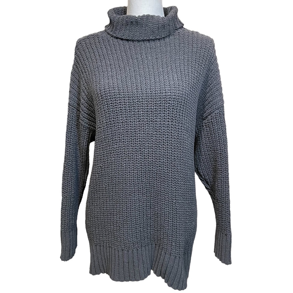 Aerie Gray Oversized Chunky Turtleneck Sweater.  Size S.